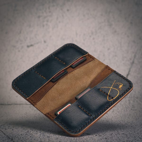 Memory Card Wallet Memory Card Wallet can hold up to 6 SD Cards